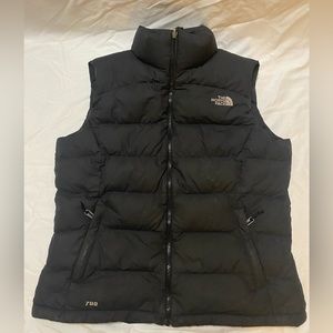 Womans North Face 700 puffer vest